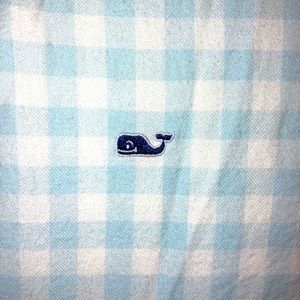 Vineyard Vines Women’s Oxford button down shirt